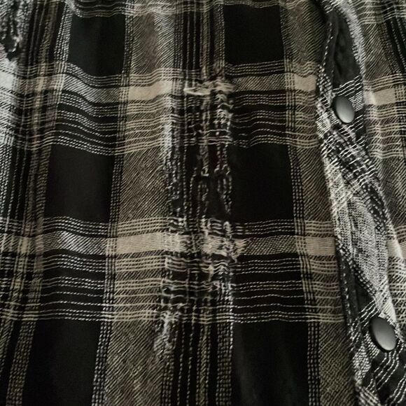 74AMK Boys Distressed Black & White Plaid Button Down Shirt - Picture 5 of 6